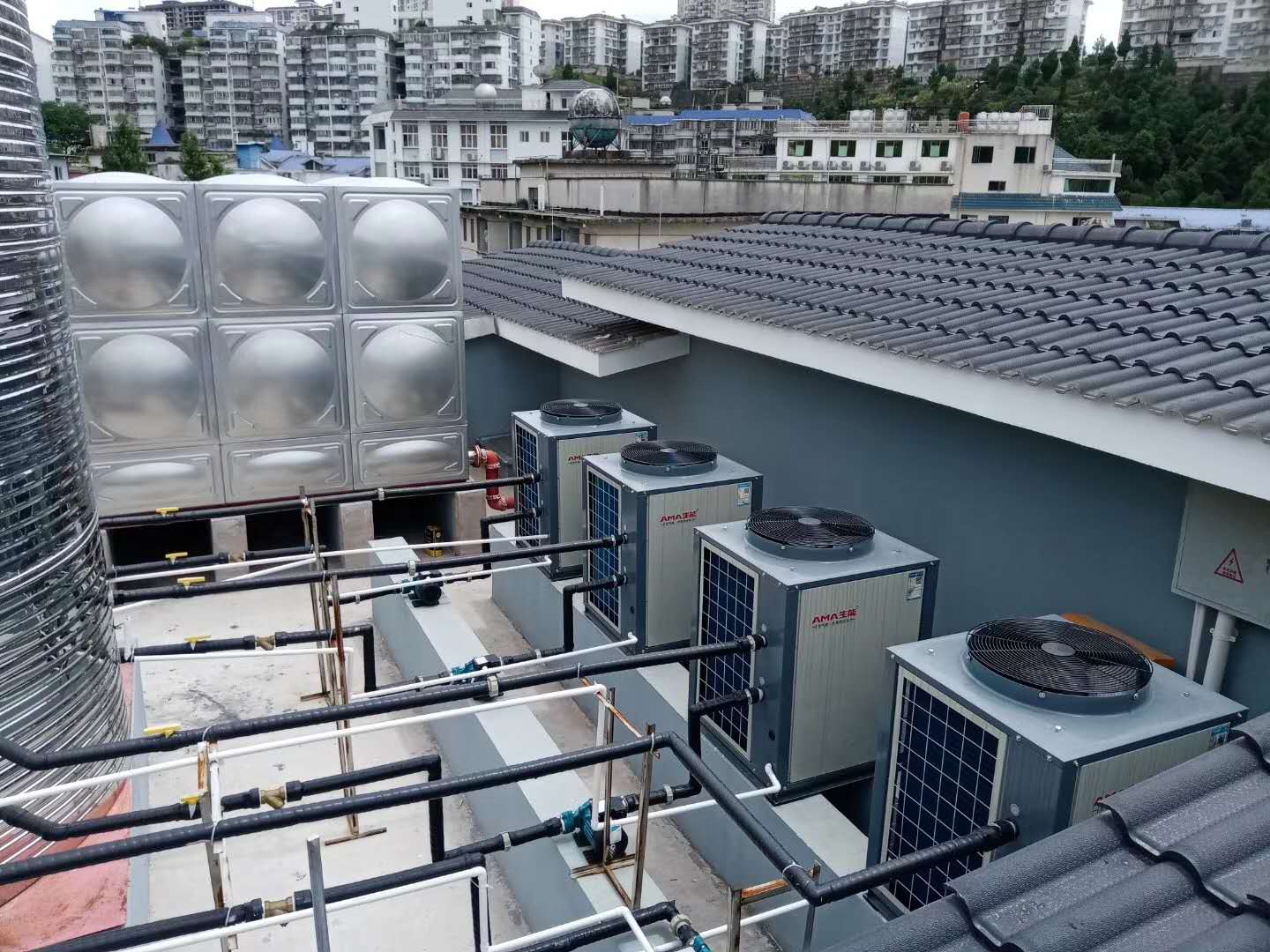 空气能电地暖安装